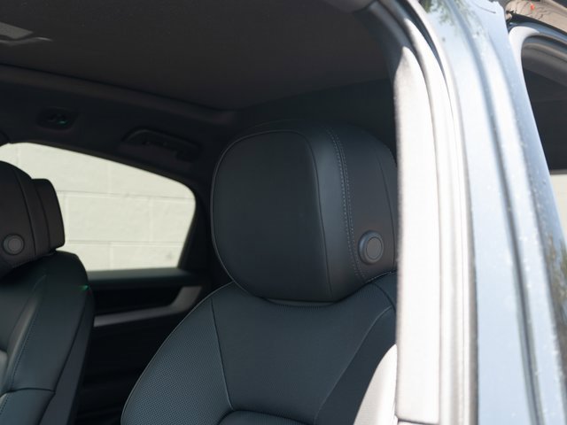 New 2025 Porsche Cayenne Coupe image 19