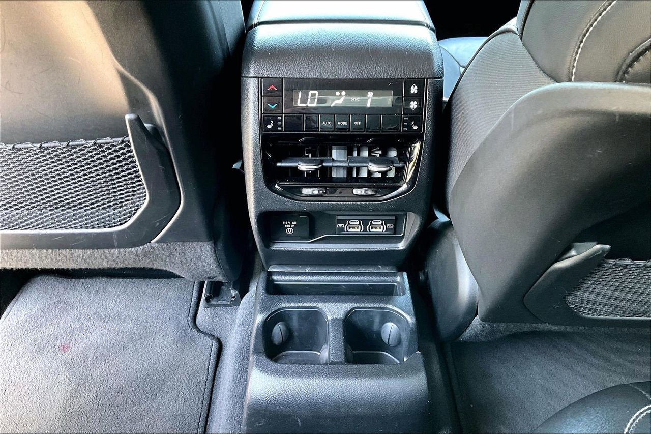 Certified 2022 Jeep Grand Cherokee L Limited AWD/4WD image 15