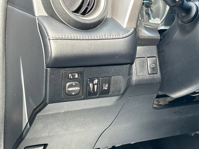 Used 2018 Toyota RAV4 XLE w/ Convenience Package AWD/4WD image 24