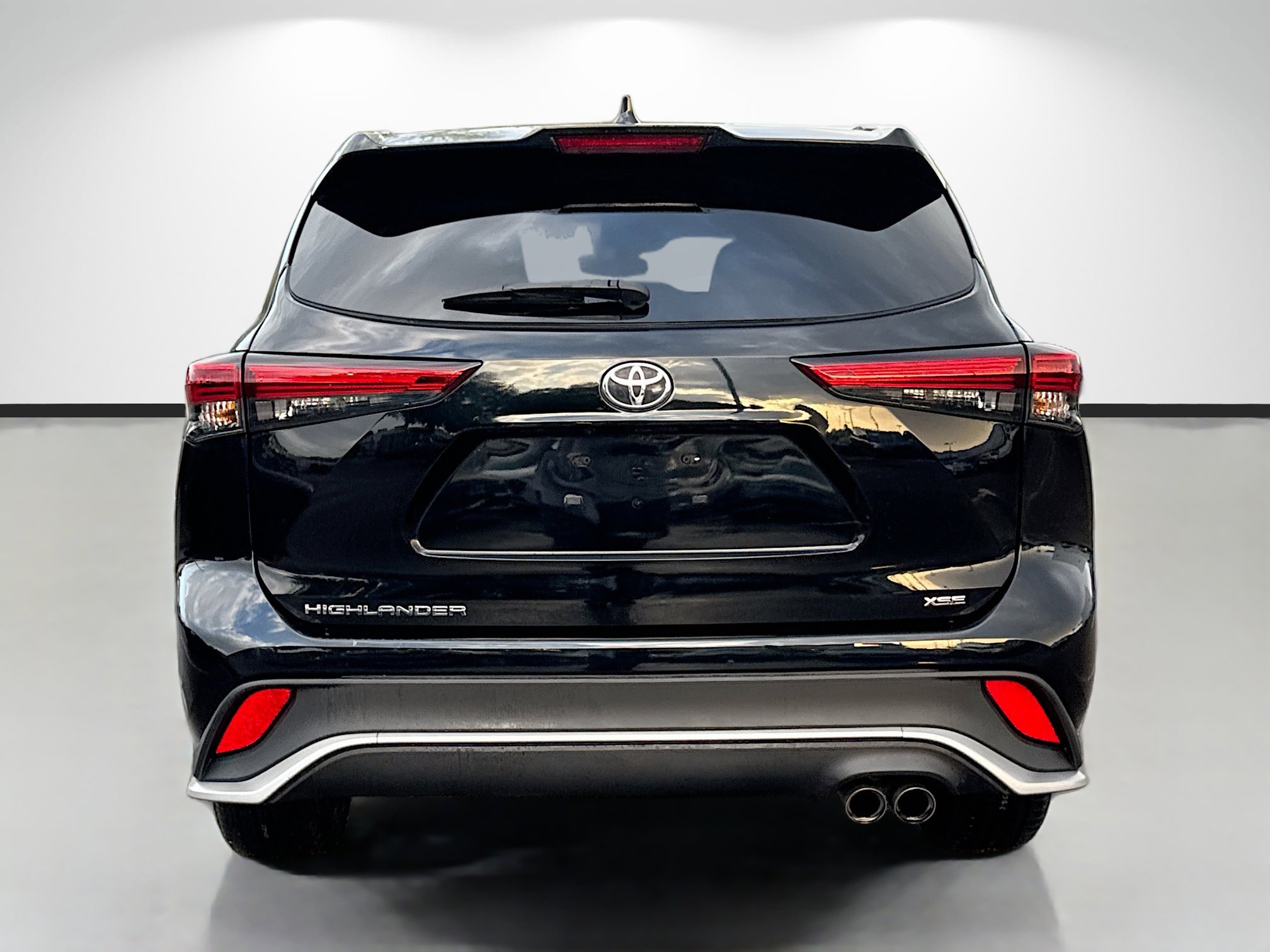 Used 2022 Toyota Highlander XSE image 4
