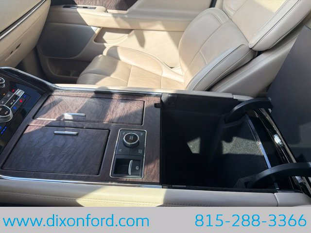 Used 2019 Lincoln Navigator Reserve AWD/4WD image 17