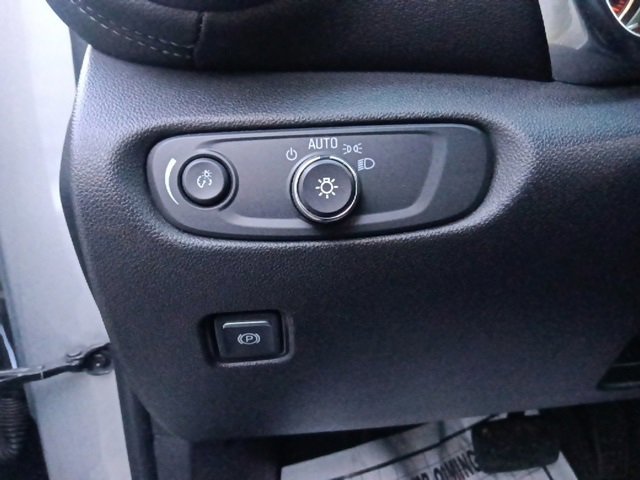 Used 2021 Chevrolet Blazer LT image 18