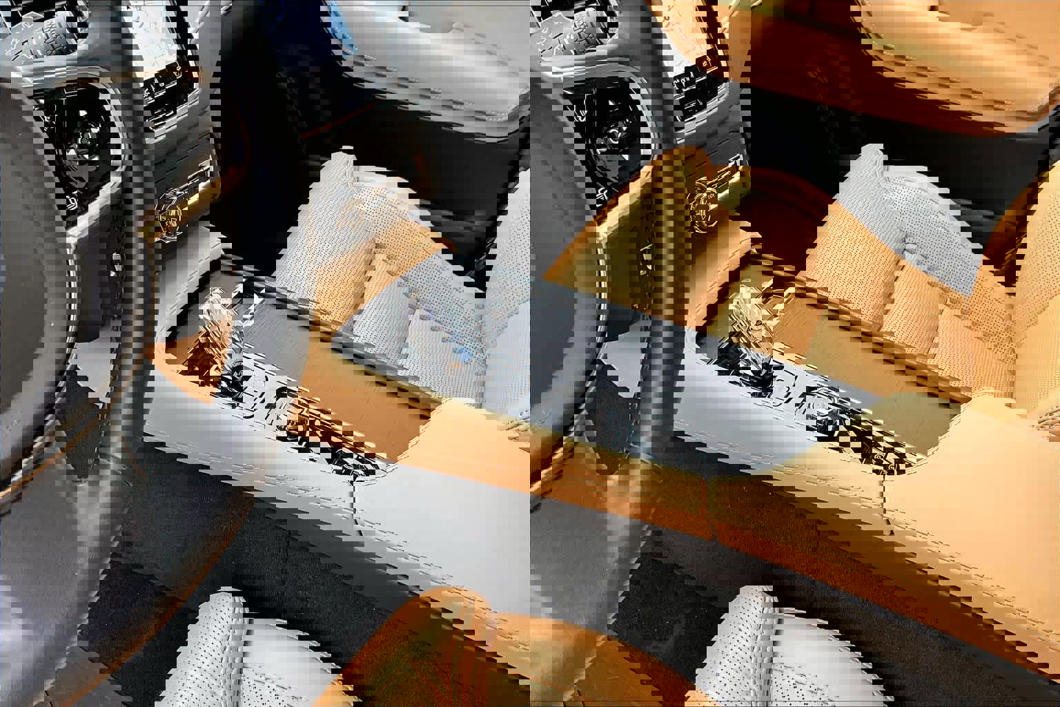 Used 2023 Volvo XC90 T8 Ultimate image 17