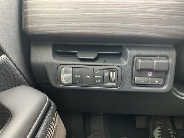 New 2025 GMC Sierra EV Denali image 19