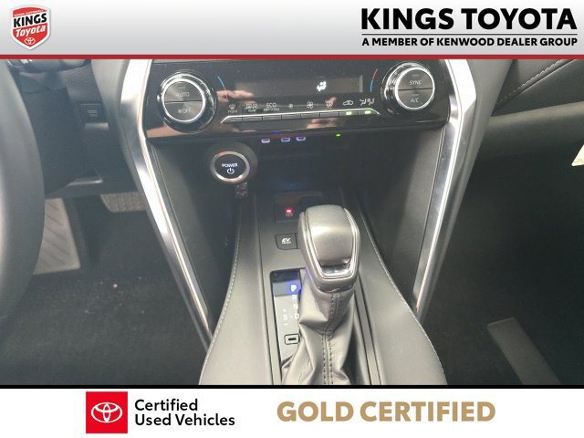 Certified 2024 Toyota Venza LE AWD/4WD image 18