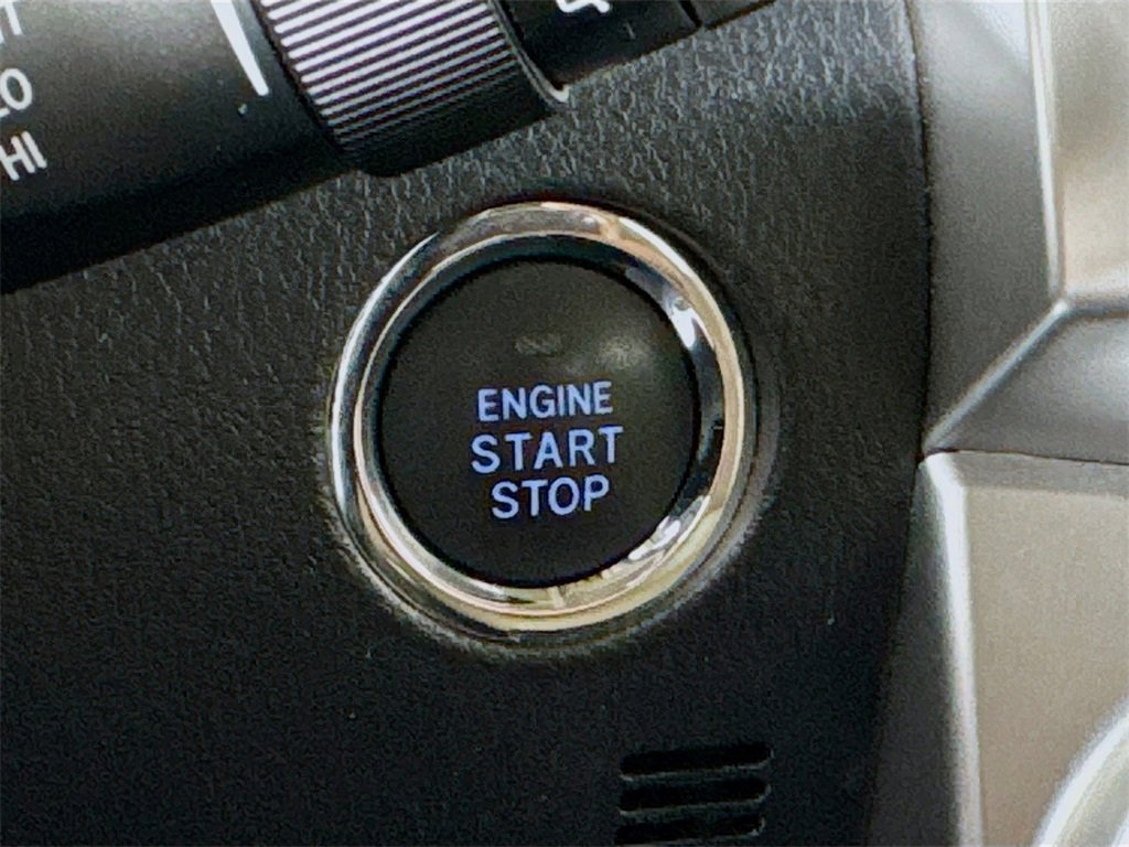 Used 2019 Toyota 4Runner Limited image 30