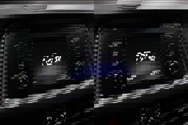 Used 2016 Kia Optima LX image 12