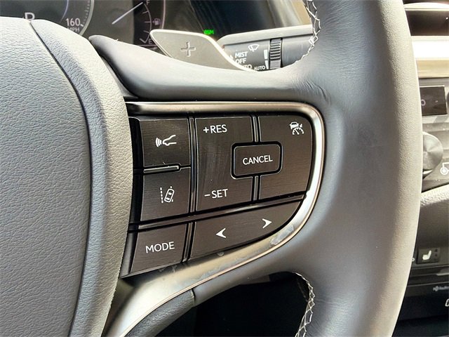 Used 2020 Lexus ES 300h w/ Premium Package image 39