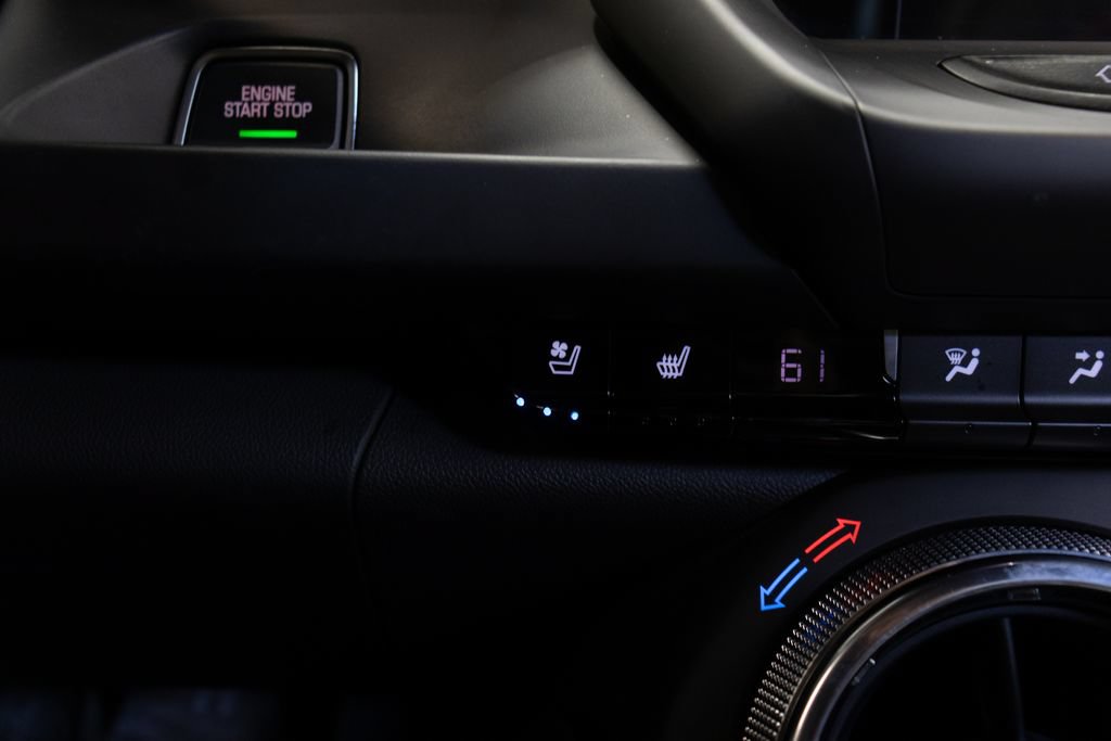 Used 2018 Chevrolet Camaro SS RWD image 33