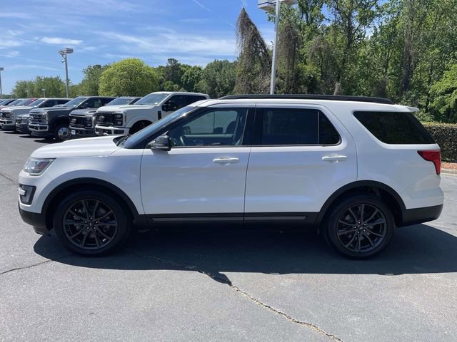 Certified 2017 Ford Explorer XLT w/ Equipment Group 202A image 31