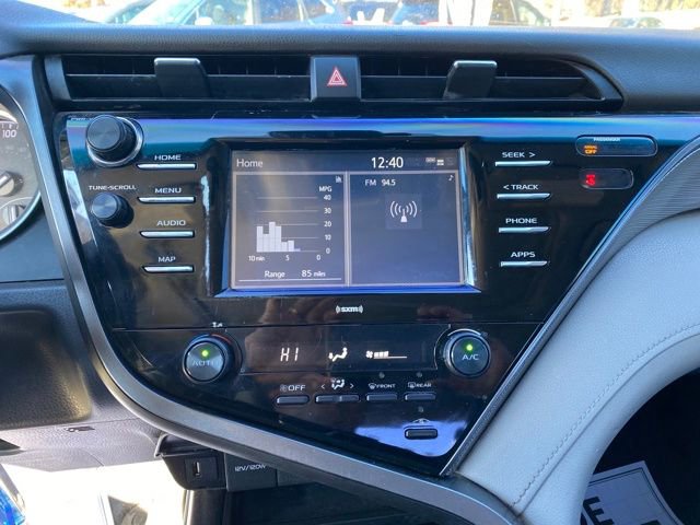 Used 2020 Toyota Camry SE image 19