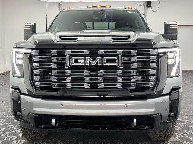 New 2026 GMC Sierra 2500 Denali Ultimate w/ Max Trailering Package image 16