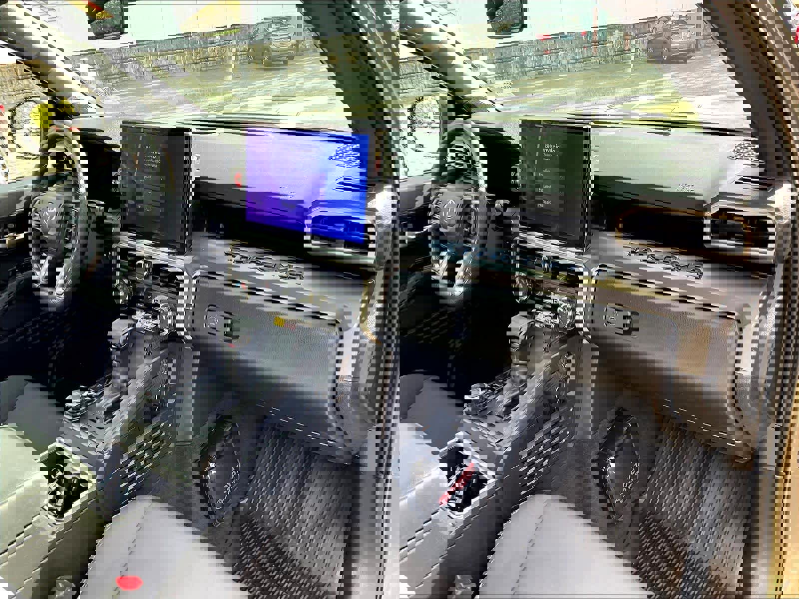 Used 2024 Toyota Tacoma TRD Sport image 14