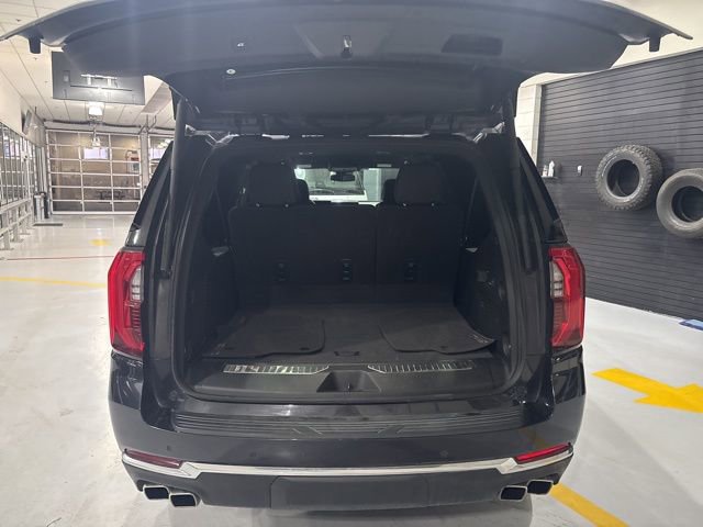 Used 2025 GMC Yukon XL Denali AWD/4WD image 39
