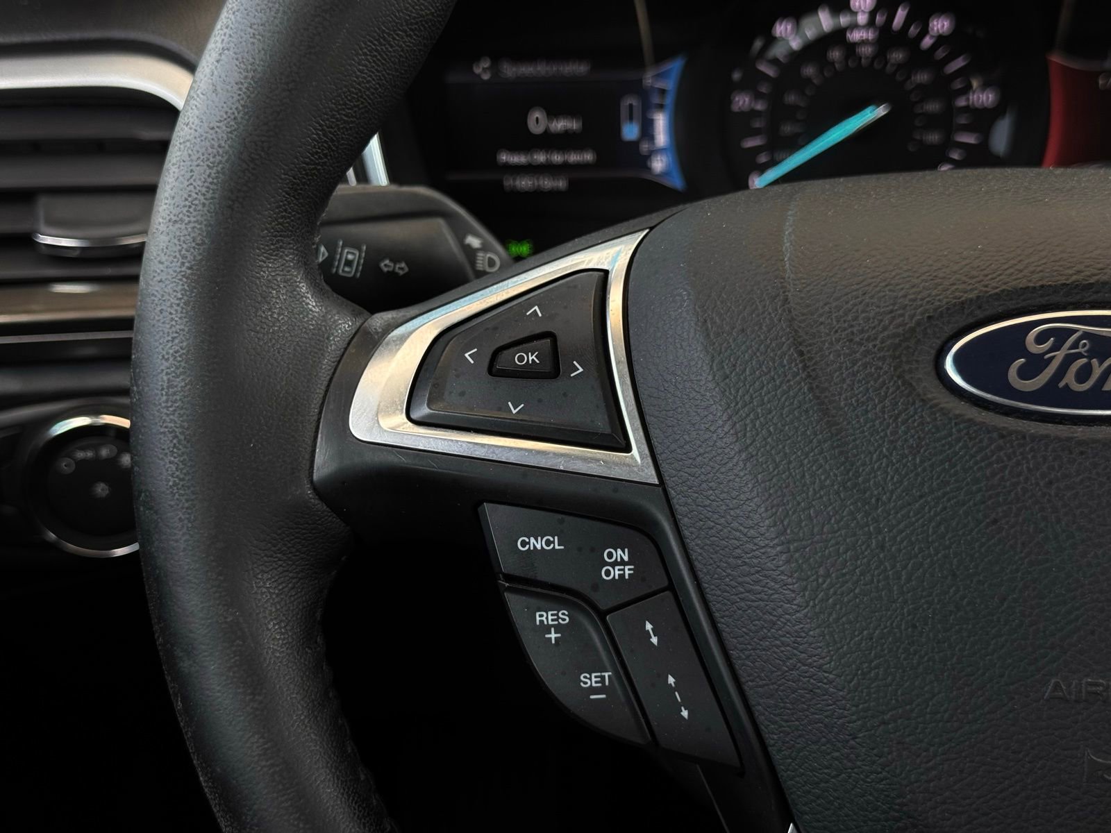 Used 2018 Ford Fusion SE w/ Equipment Group 602A FWD image 28