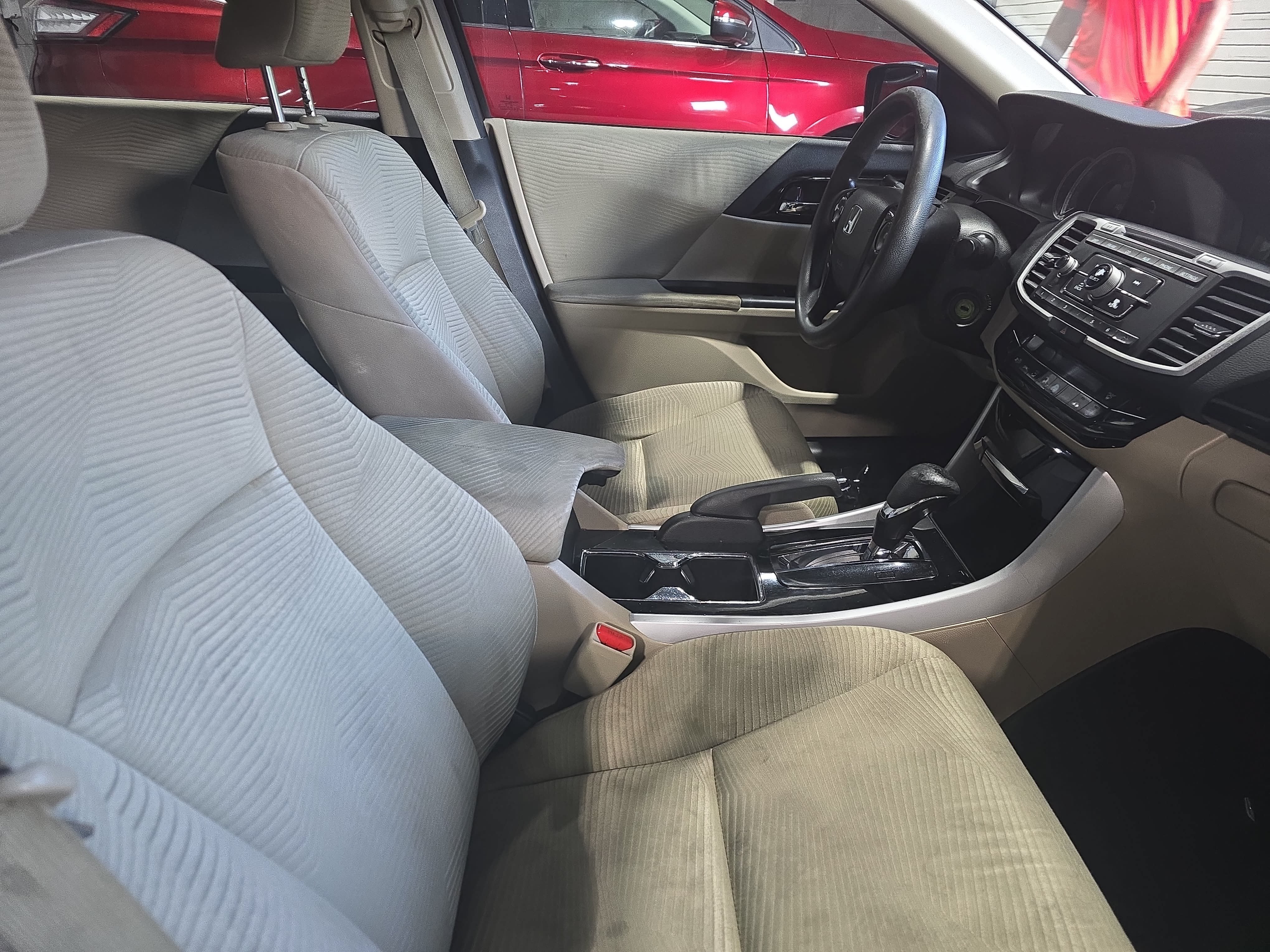 Used 2016 Honda Accord LX image 10