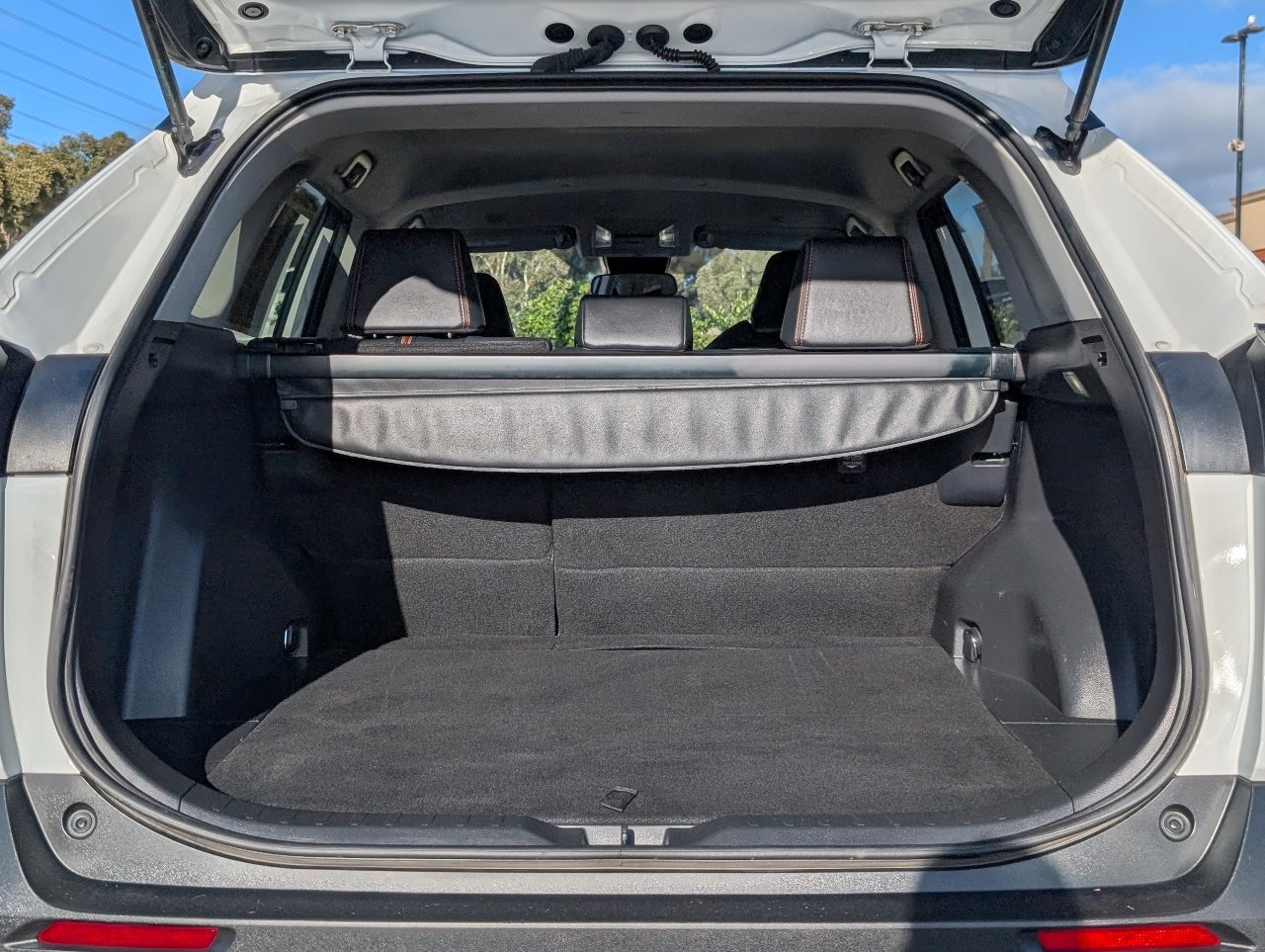 Used 2024 Toyota RAV4 Adventure image 9