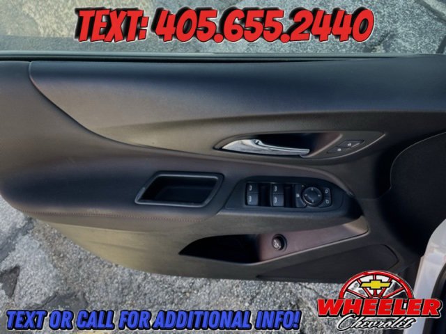 Used 2022 Chevrolet Equinox RS w/ Infotainment Package image 9