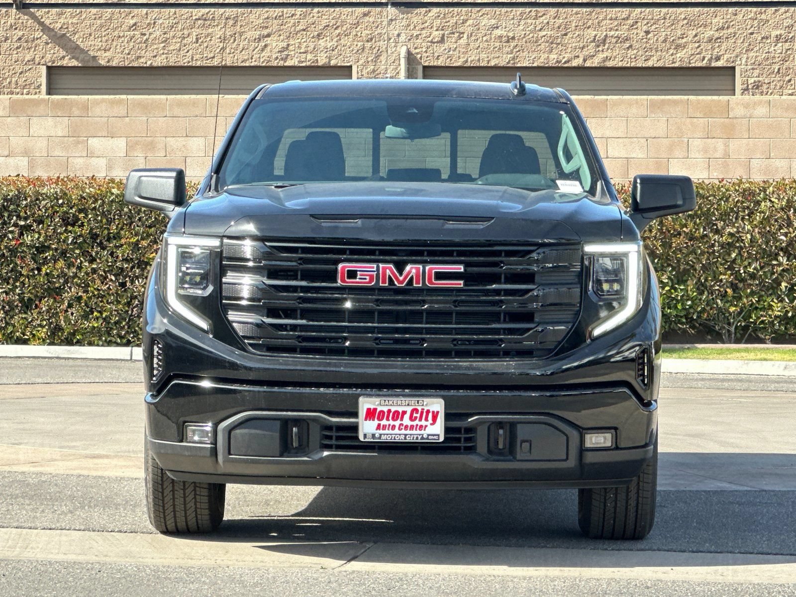 Certified 2026 GMC Sierra 1500 Elevation w/ Preferred Package AWD/4WD image 9