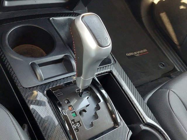 Used 2024 Toyota 4Runner TRD Off-Road Premium image 33