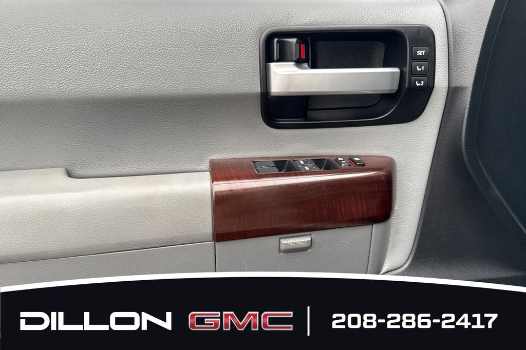 Used 2015 Toyota Sequoia Platinum AWD/4WD image 11