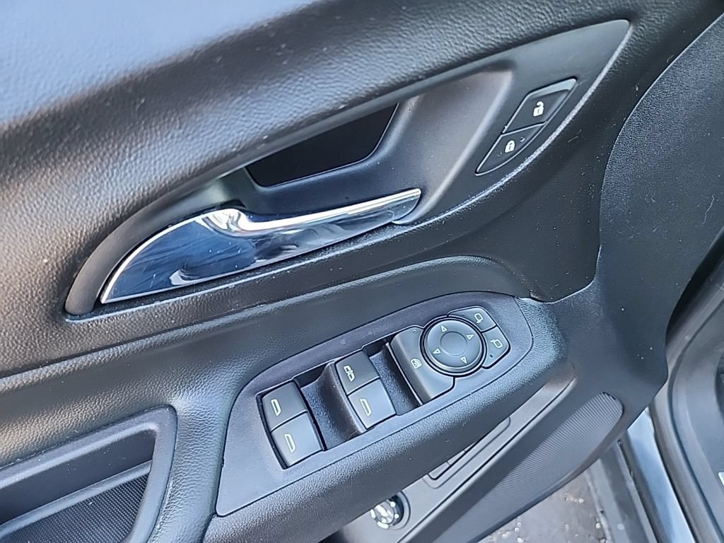 Used 2018 Chevrolet Equinox Premier AWD/4WD image 28