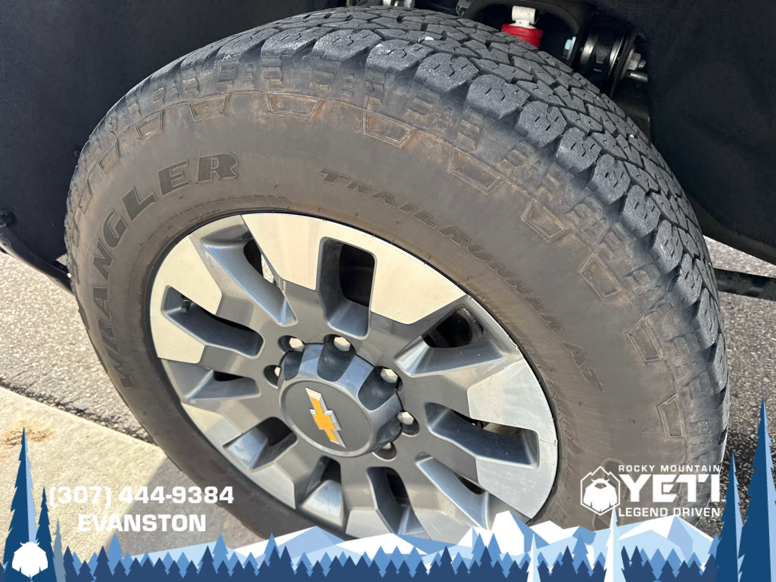 Used 2024 Chevrolet Silverado 2500 Custom w/ Custom Value Package image 21