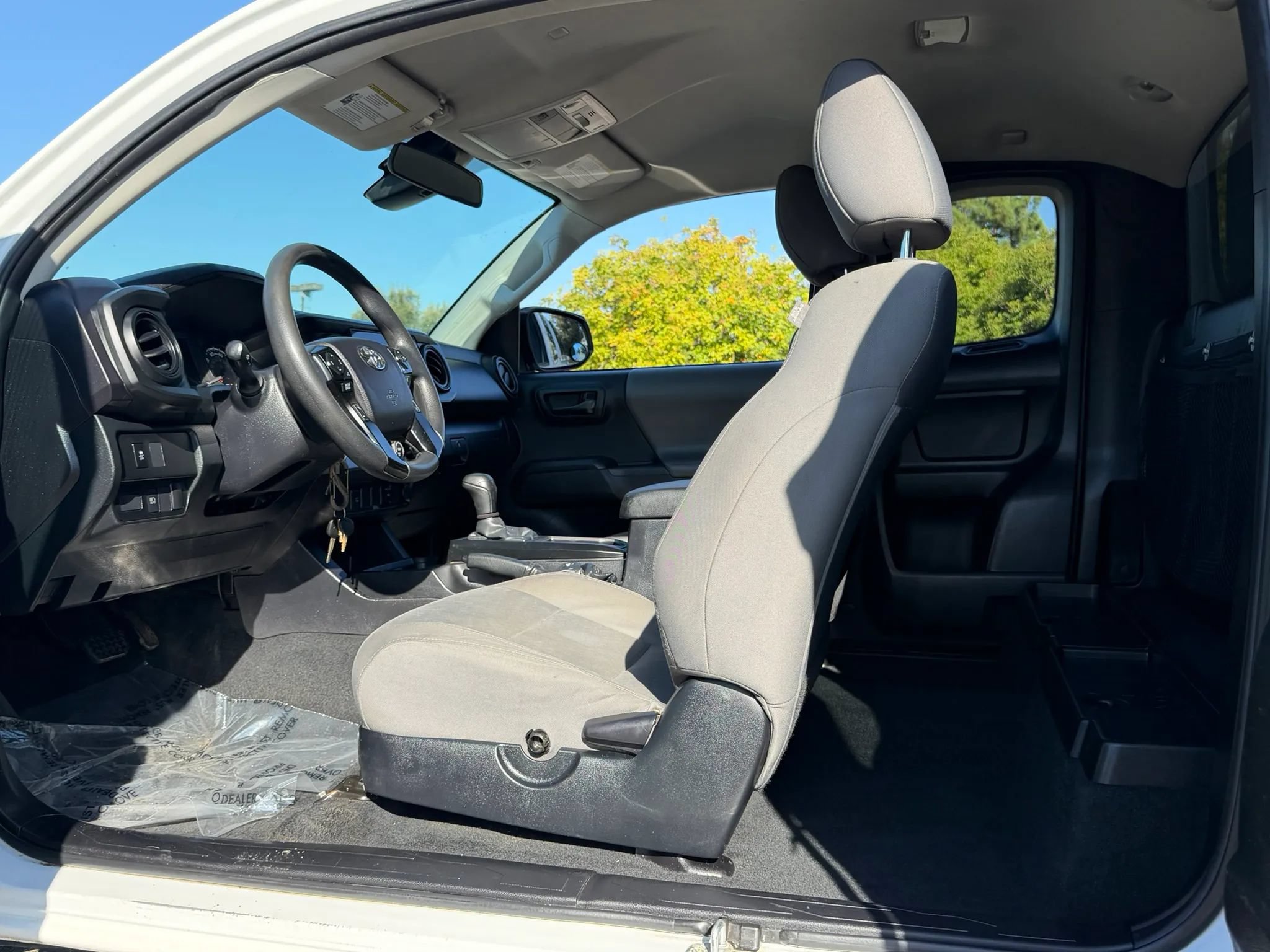 Used 2022 Toyota Tacoma SR RWD image 13