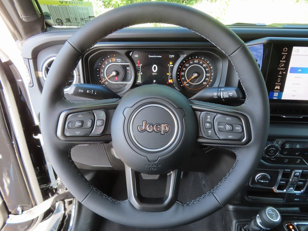 New 2025 Jeep Gladiator High Tide image 4