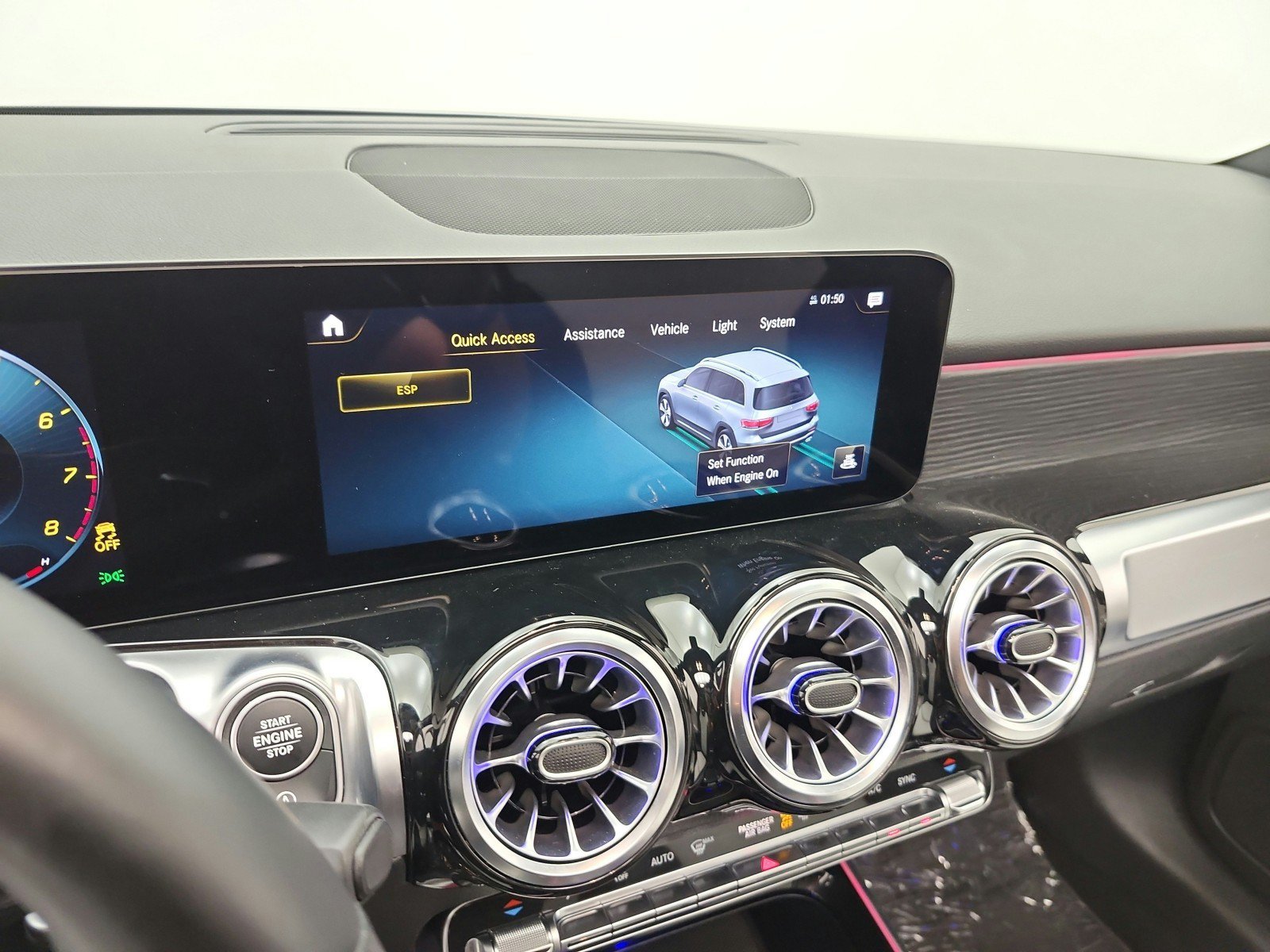 Used 2023 Mercedes-Benz GLB 250 image 14