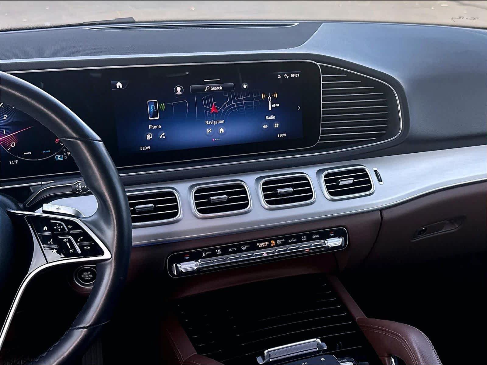 Used 2024 Mercedes-Benz GLE 450 4MATIC w/ Driver Assistance Package image 12