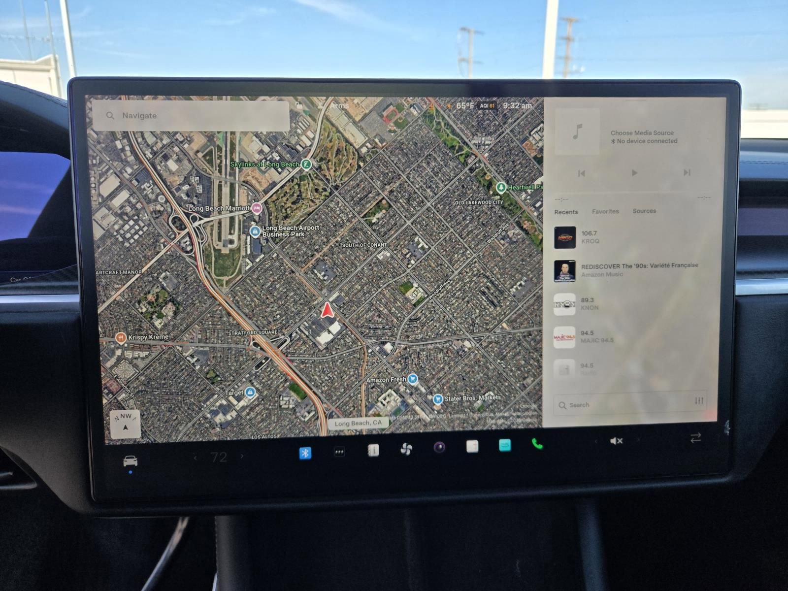 Used 2022 Tesla Model X Plaid image 9