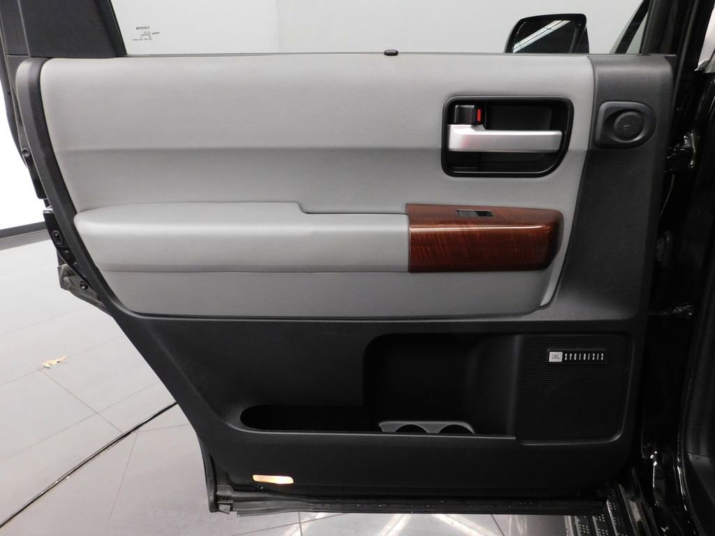 Used 2012 Toyota Sequoia Platinum image 16