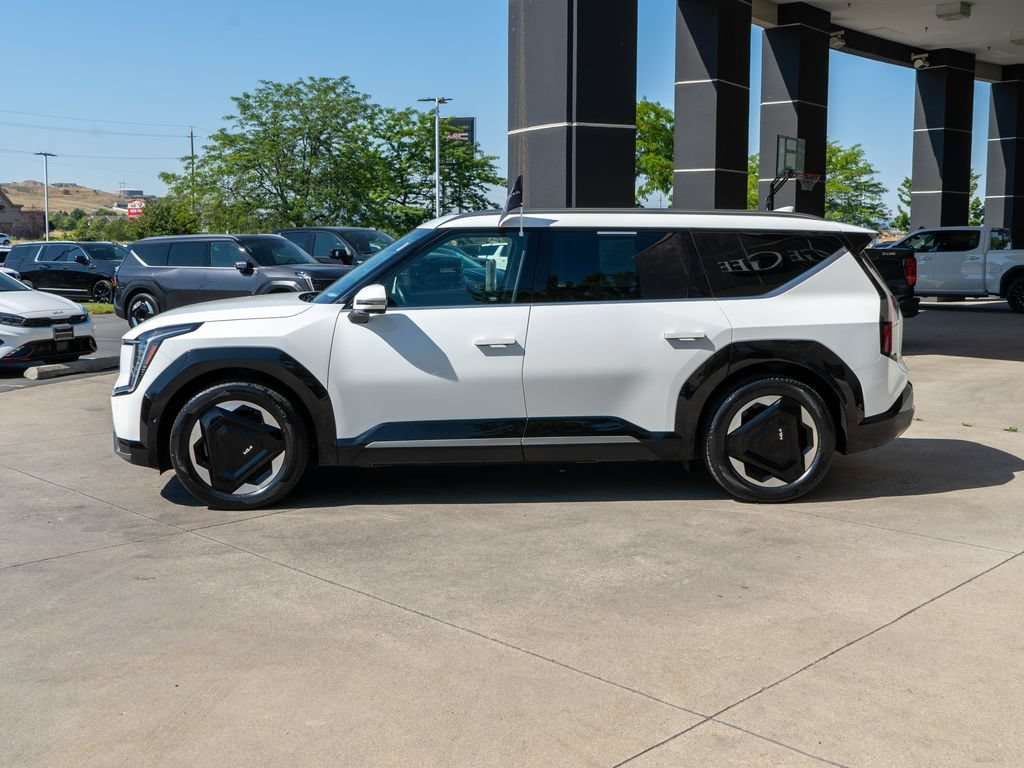 Certified 2024 Kia EV9 Land AWD/4WD image 4