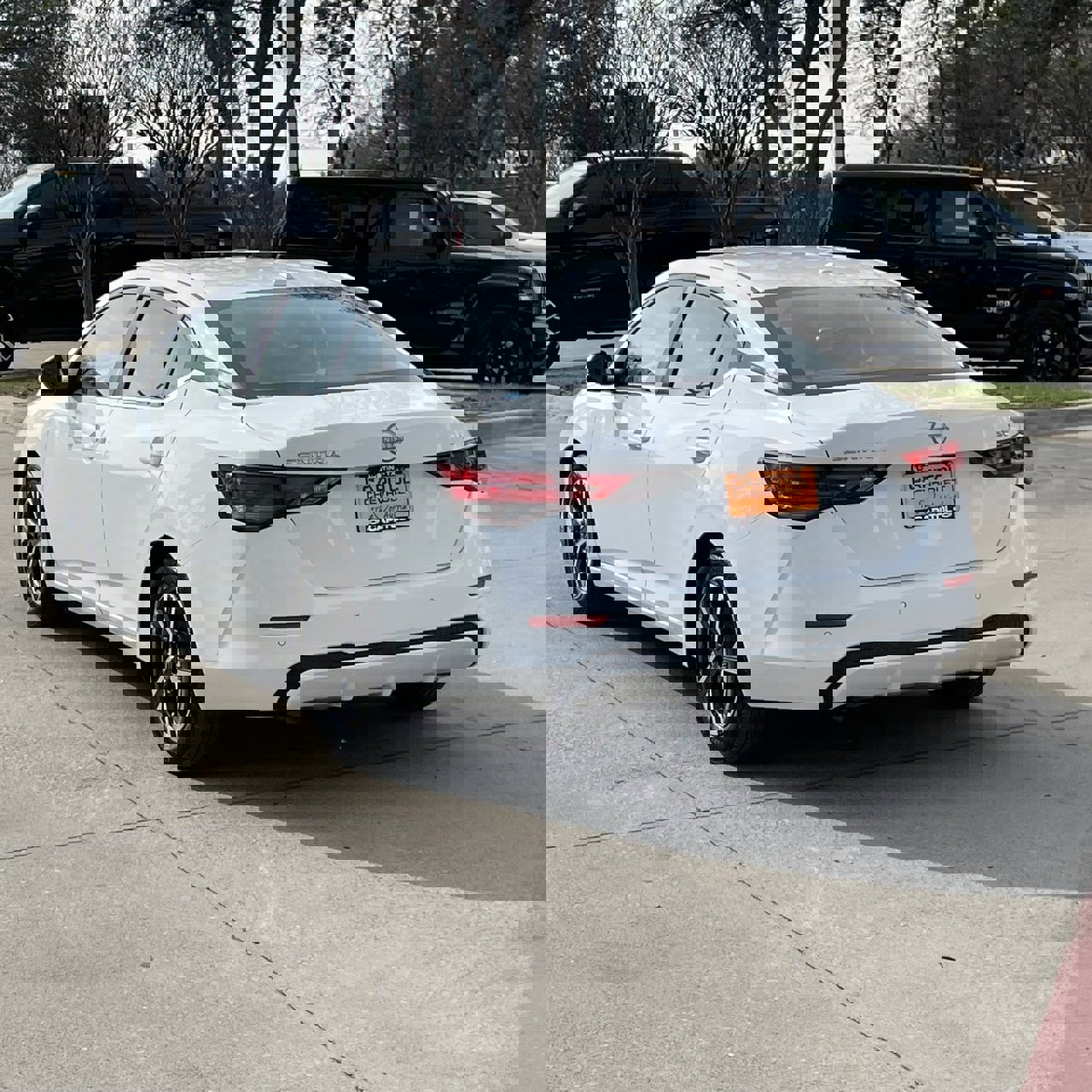 Used 2024 Nissan Sentra SV image 4