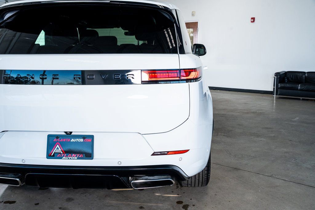 Used 2024 Land Rover Range Rover Sport Dynamic SE image 29