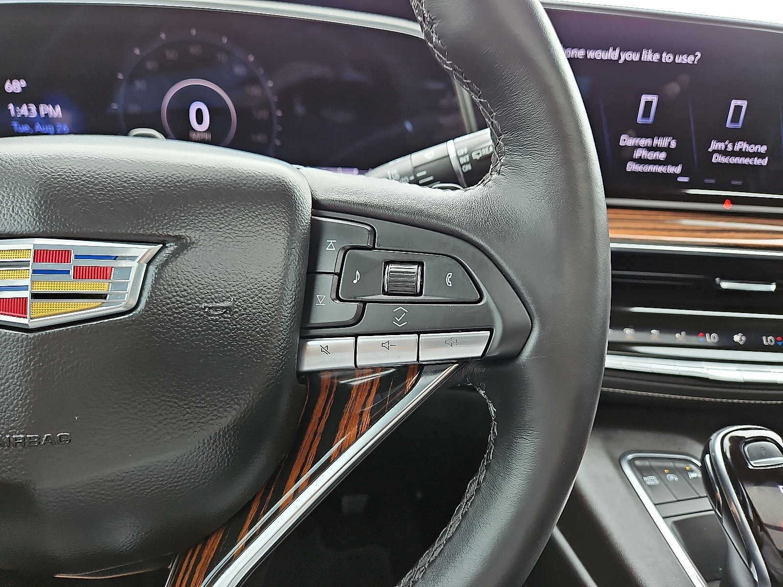 Used 2024 Cadillac Escalade Premium Luxury image 21