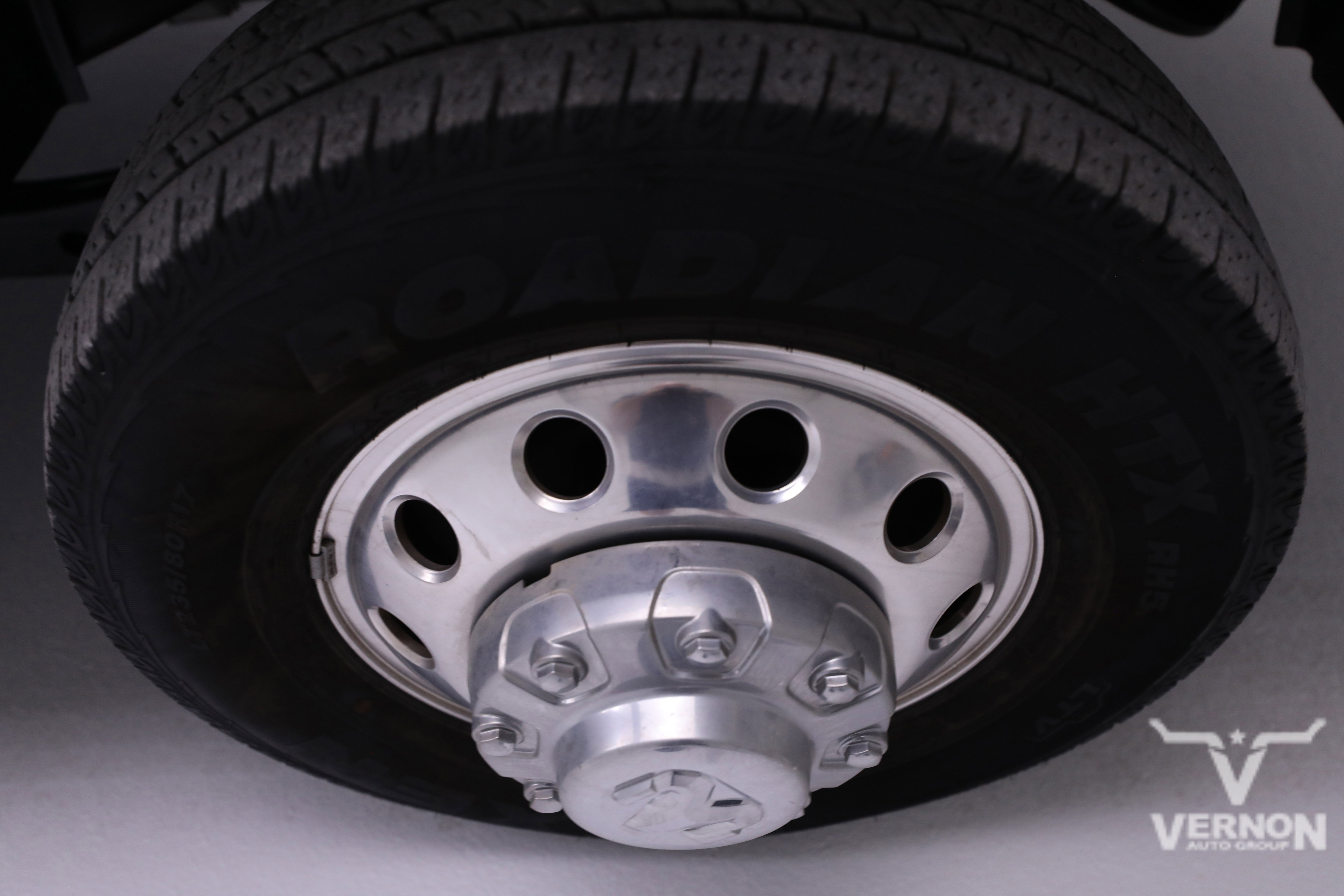 Used 2024 RAM 3500 Laramie w/ Chrome Bumper Package image 31