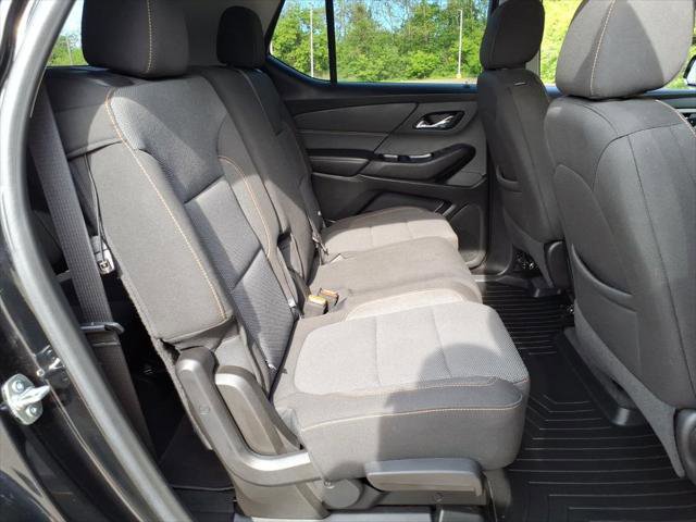 Used 2020 Chevrolet Traverse LS w/ LPO, Blackout Package AWD/4WD image 11