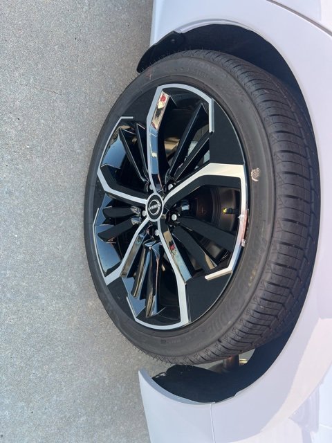 New 2025 Nissan Altima 2.5 SR image 7