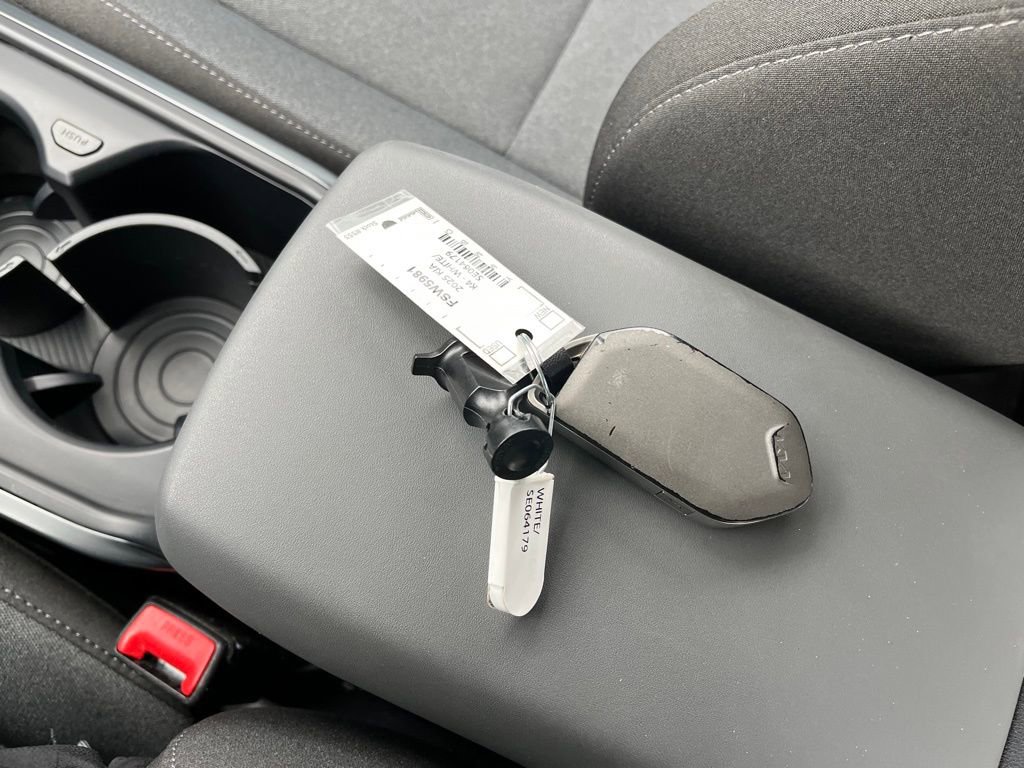 Used 2025 Kia K4 LXS image 30