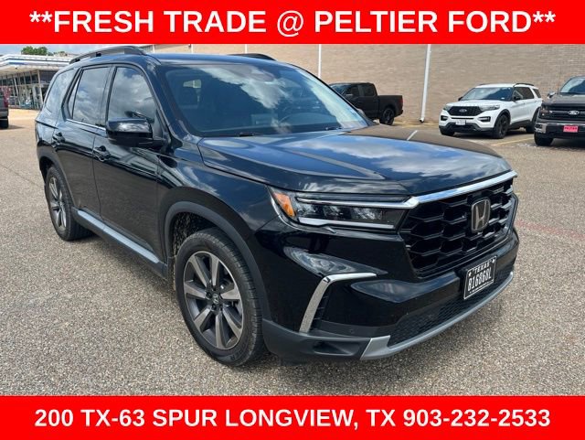 Used 2024 Honda Pilot Touring image 1