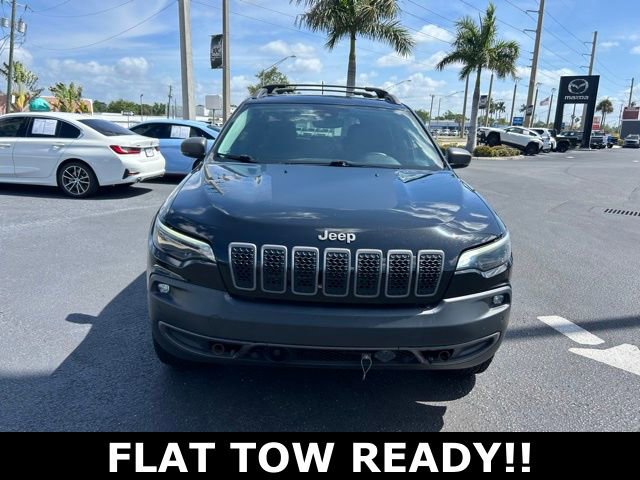 Used 2019 Jeep Cherokee Trailhawk image 2