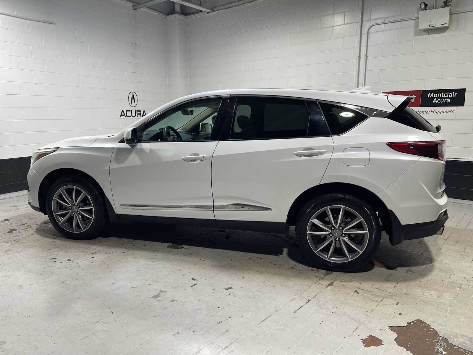 Used 2021 Acura RDX w/ Technology Package FWD image 3