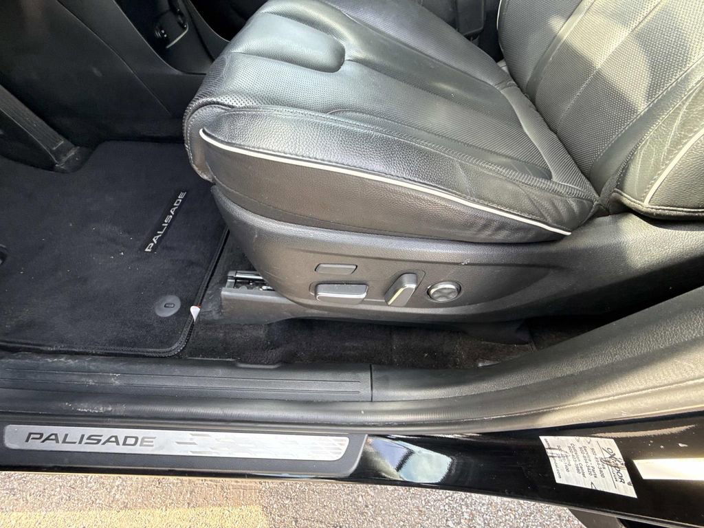 Used 2023 Hyundai Palisade Limited image 15
