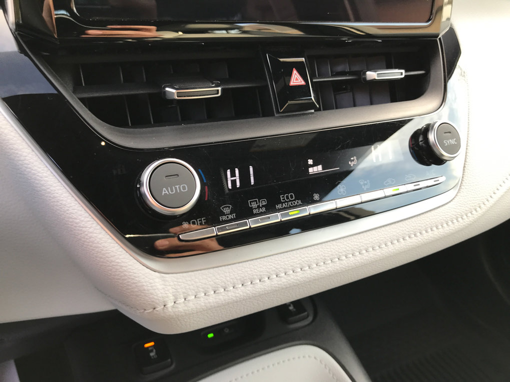 Certified 2024 Toyota Corolla XSE image 19