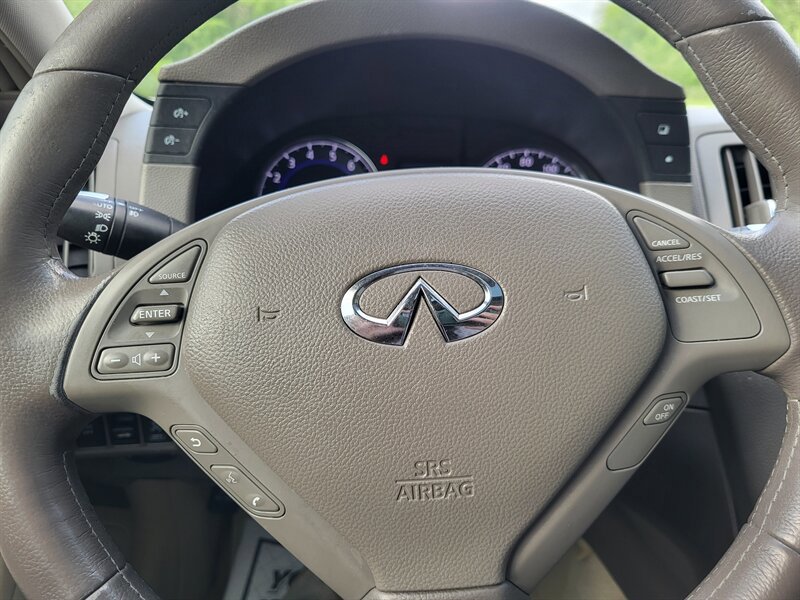 Used 2010 INFINITI G37 x Sedan w/ Premium Pkg AWD/4WD image 18