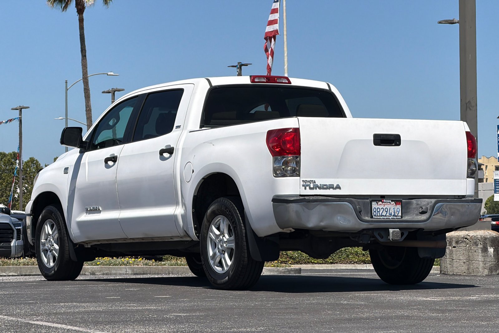 Used 2007 Toyota Tundra SR5 w/ Preferred Accessory Pkg RWD image 6