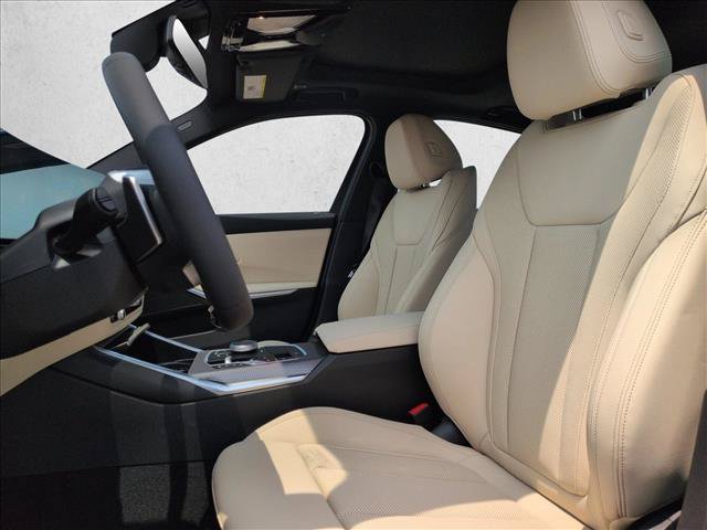 Used 2026 BMW 330i Sedan w/ Premium Package RWD image 4