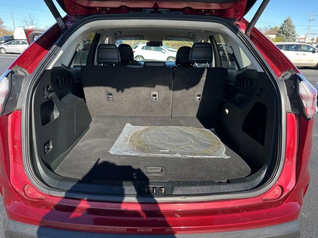 Used 2019 Ford Edge SEL w/ Equipment Group 201A image 8